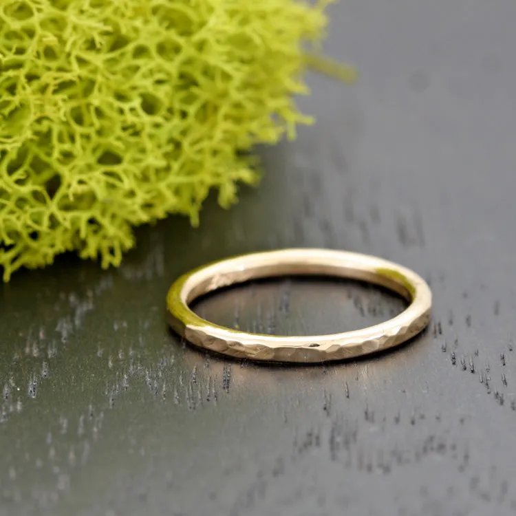 14k Yellow Gold Hammered Ring 2mm - ZEN