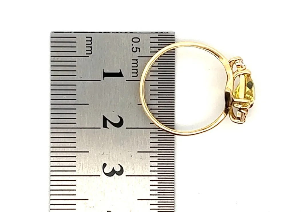 18ct Yellow Gold Cubic Zirconia Ring