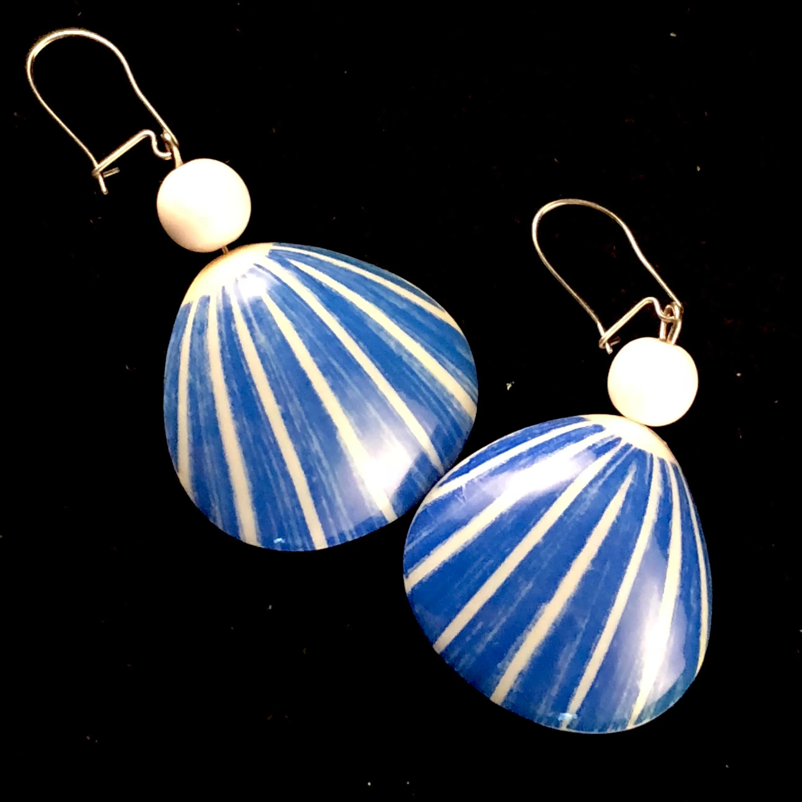 1987 Avon Seashore Earrings