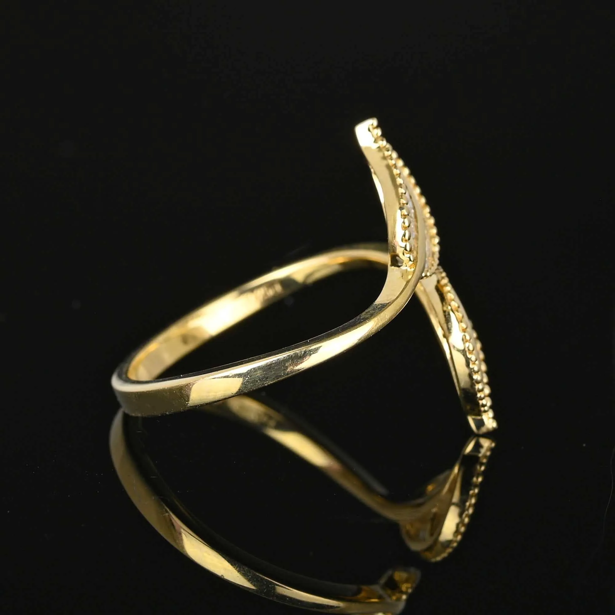 Bypass Ivy Leaf Baguette Diamond Ring in Gold