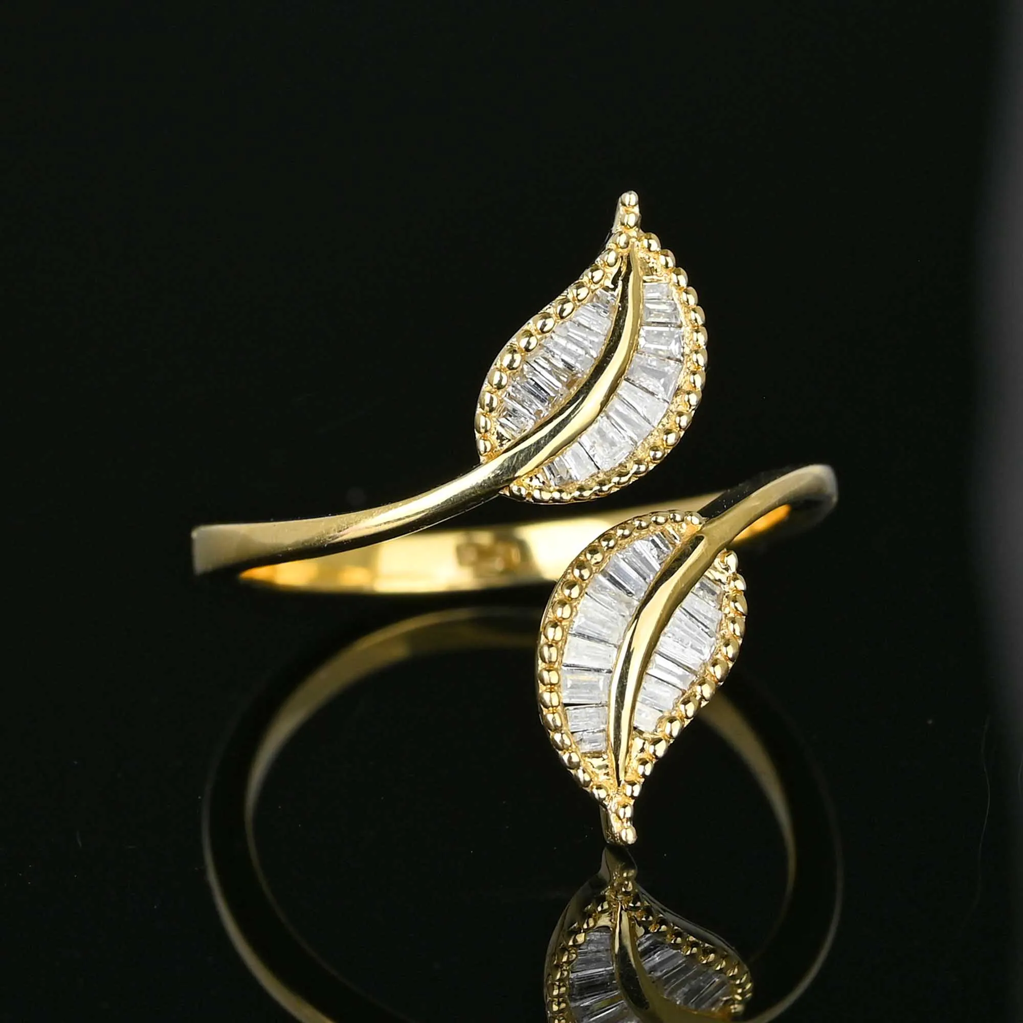 Bypass Ivy Leaf Baguette Diamond Ring in Gold