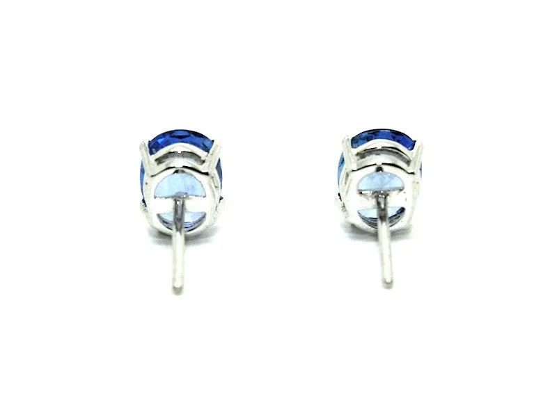 Ceylon Sapphire Stud / Item code: ER 8