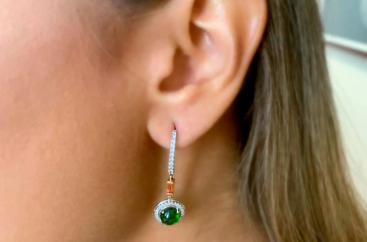 Earrings 18kt Gold Cabochon Tsavorite Sapphire Baguettes & Diamonds