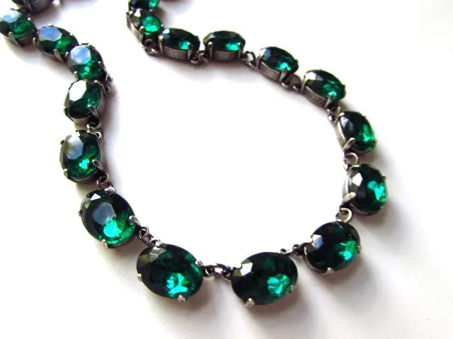 Emerald Crystal Collet Necklace - Medium Oval