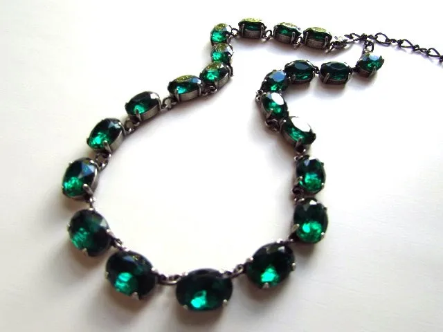 Emerald Crystal Collet Necklace - Medium Oval