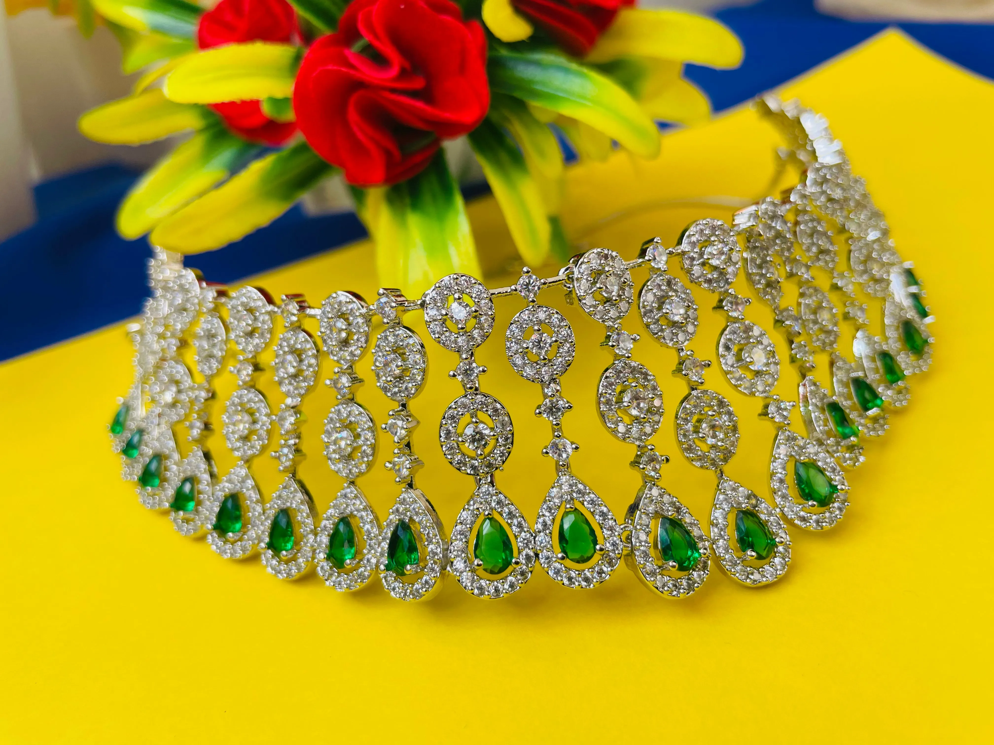 EMERALD GREEN  NECKLACE-Elegance147