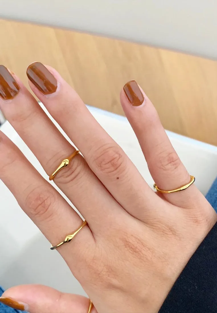 Eyda Minimalist Studded Band Ring