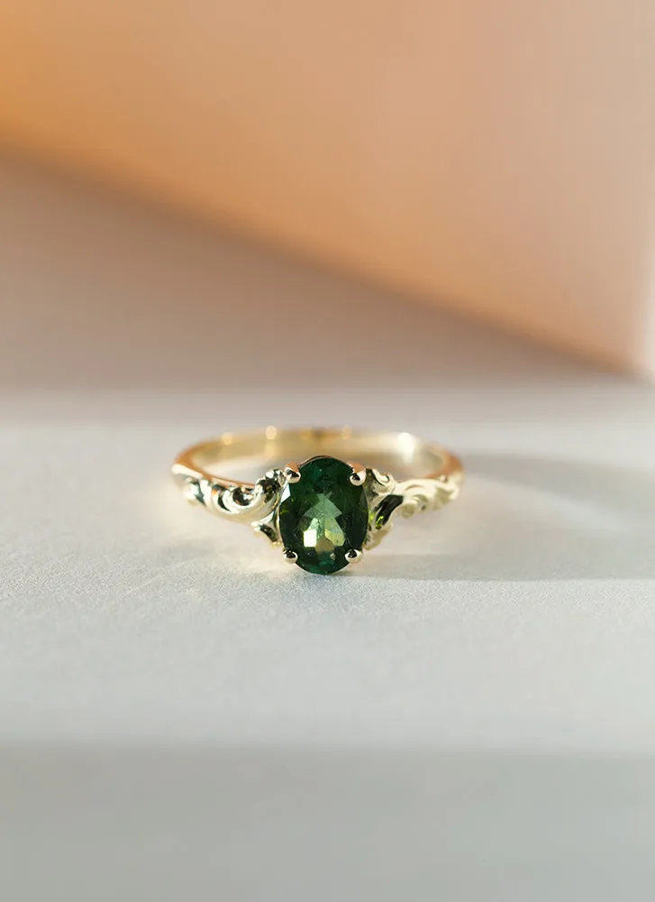 Kunna green tourmaline ring 14k gold