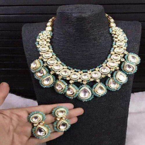 Long Emerald Kundan Necklace