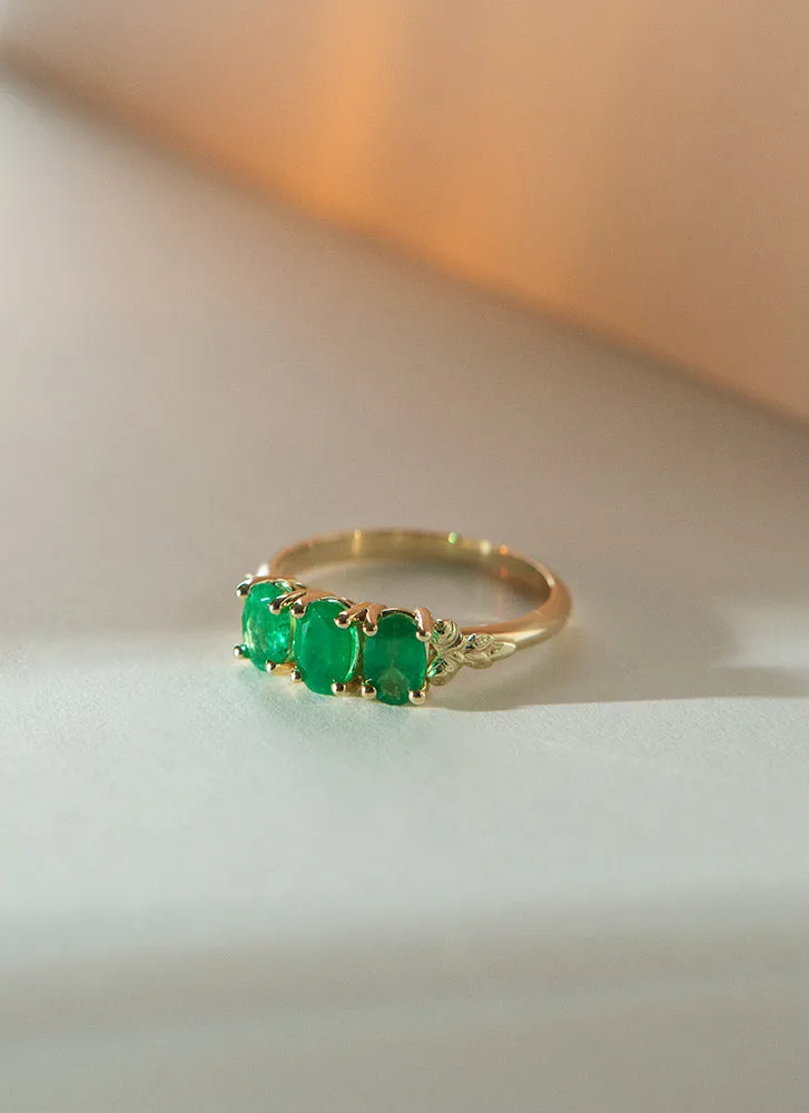 Max emerald ring 14k gold