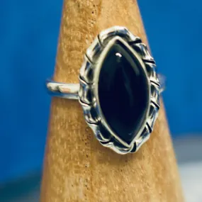 Modern Detailed Onyx Ring (925) Sterling Silver