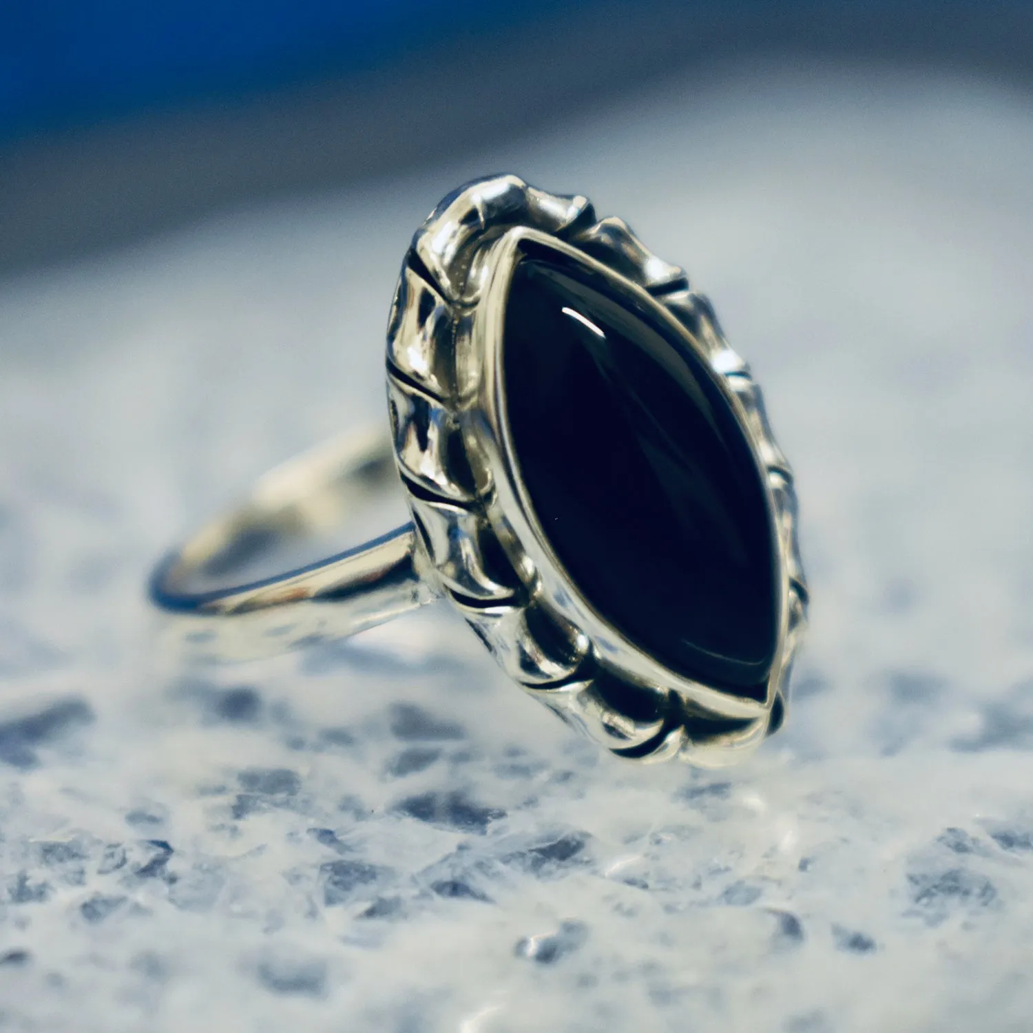 Modern Detailed Onyx Ring (925) Sterling Silver