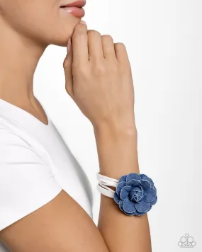 Paparazzi Garden Genre - White Flower Bracelet