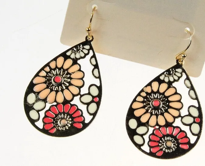 Randomly Color Send European Style Colorful Painting Hollow Flowers Fashion Drop Earrings