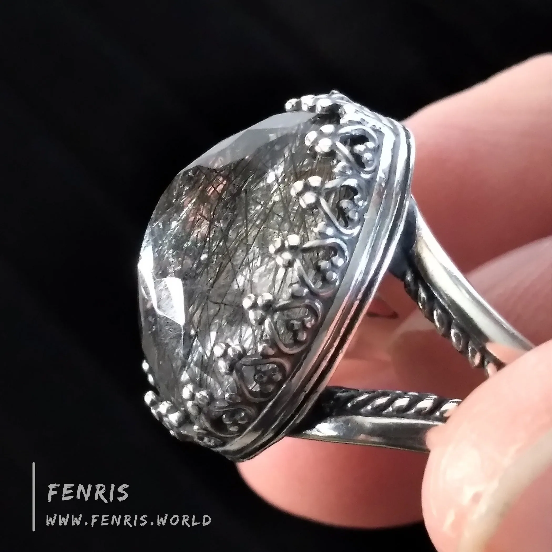 Tourmalinated Quartz 925 Sterling Silver Cocktail Ring - Fenris